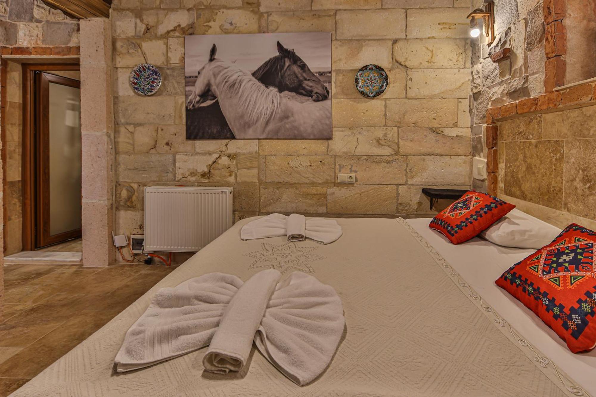 Luwian Stone House Hotel Goreme Bagian luar foto