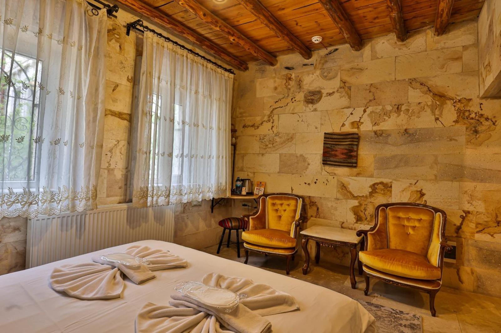 Luwian Stone House Hotel Goreme Bagian luar foto